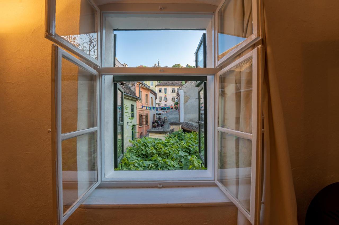 Casa Josef Bacon - La Strada - Aparthotel Sighişoara Exteriör bild